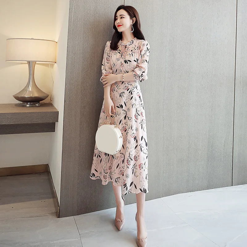 Women floral print dress summer Elegant short sleeve v neck dress Smocked high waist dress M228
Women floral print dress summer Elegant short sleeve v neck dress Smocked high waist dress M228