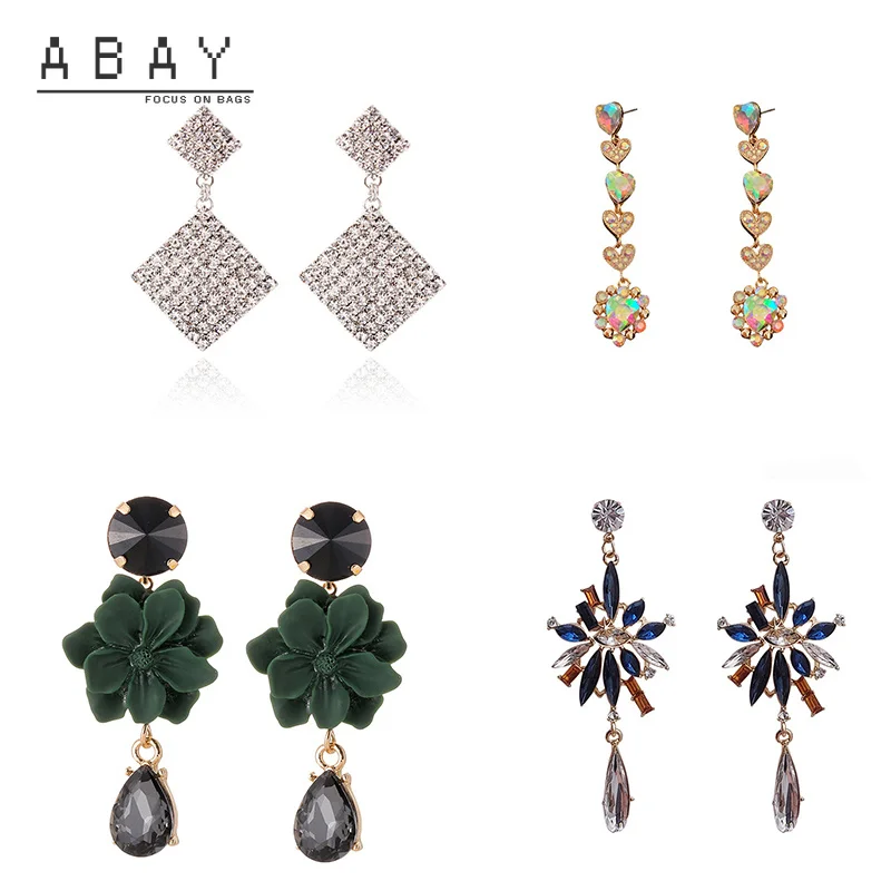 S925 Silver Needle Crystal Flower Earrings Women New Light Luxury High Class Circle Set with Rhinestone Design Ear Pendant Trend
S925 Silver Needle Crystal Flower Earrings Women New Light Luxury High Class Circle Set with Rhinestone Design Ear Pendant Trend