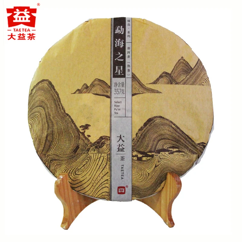 TAETEA Menghai Star * 2014 Year Yunnan Menghai Dayi Ripe Pu-erh Tea 357g Shu Cake 1401 Batch
TAETEA Menghai Star * 2014 Year Yunnan Menghai Dayi Ripe Pu-erh Tea 357g Shu Cake 1401 Batch