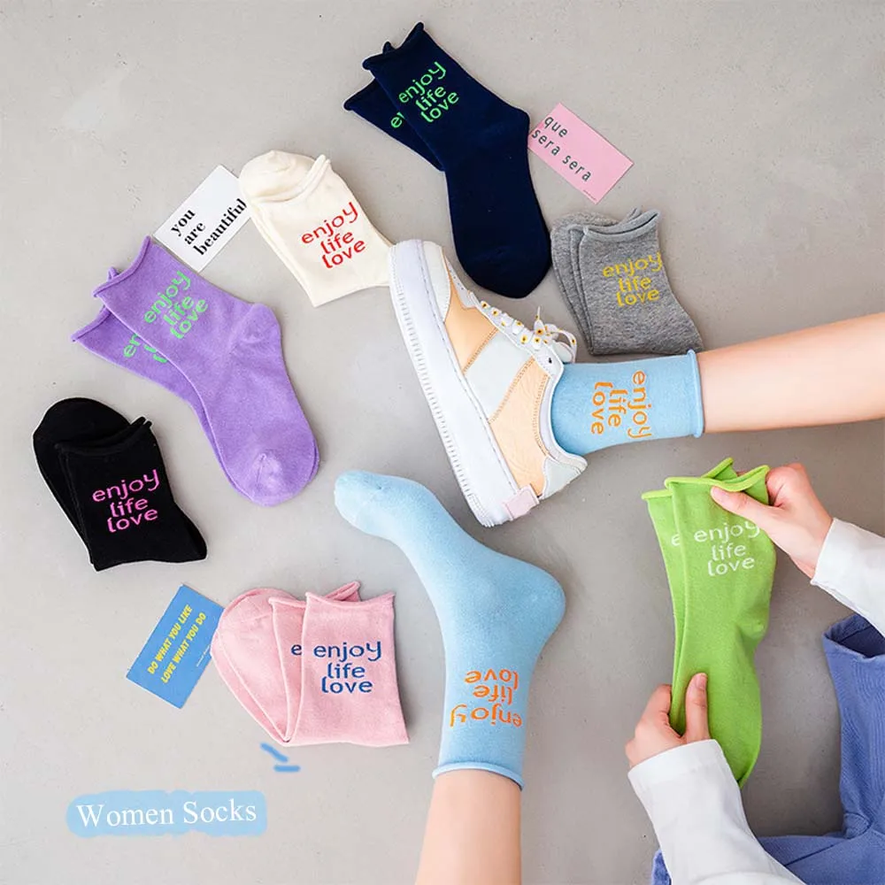 Носки женские в японском стиле, Модные свободные хлопковые с буквами карамельных цветов, с закругленными углами, милые, Осень-зима
Носки женские в японском стиле, Модные свободные хлопковые с буквами карамельных цветов, с закругленными углами, милые, Осень-зима