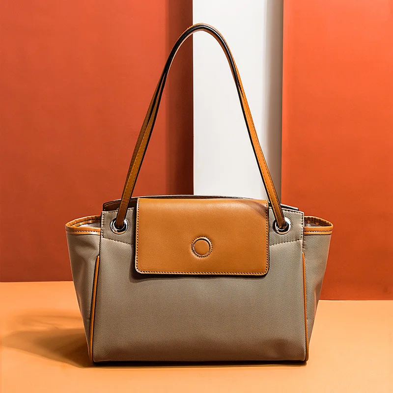 Leather and Nylon Handbags for Women 2020 New Large-capacity Underarm Bag Fashionable Classic One-shoulder Diagonal Tote Bags gg
Leather and Nylon Handbags for Women 2020 New Large-capacity Underarm Bag Fashionable Classic One-shoulder Diagonal Tote Bags gg