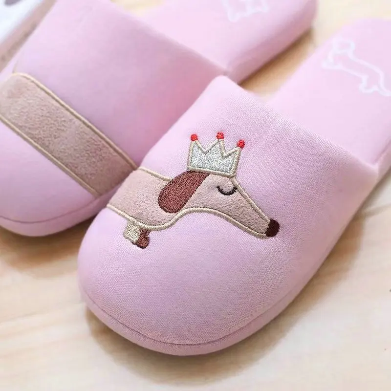 Drop shipping Women's Fuzzy Pink and light blue dog plush cotton Slippers slip on Dachshund plush slippers
Drop shipping Women's Fuzzy Pink and light blue dog plush cotton Slippers slip on Dachshund plush slippers