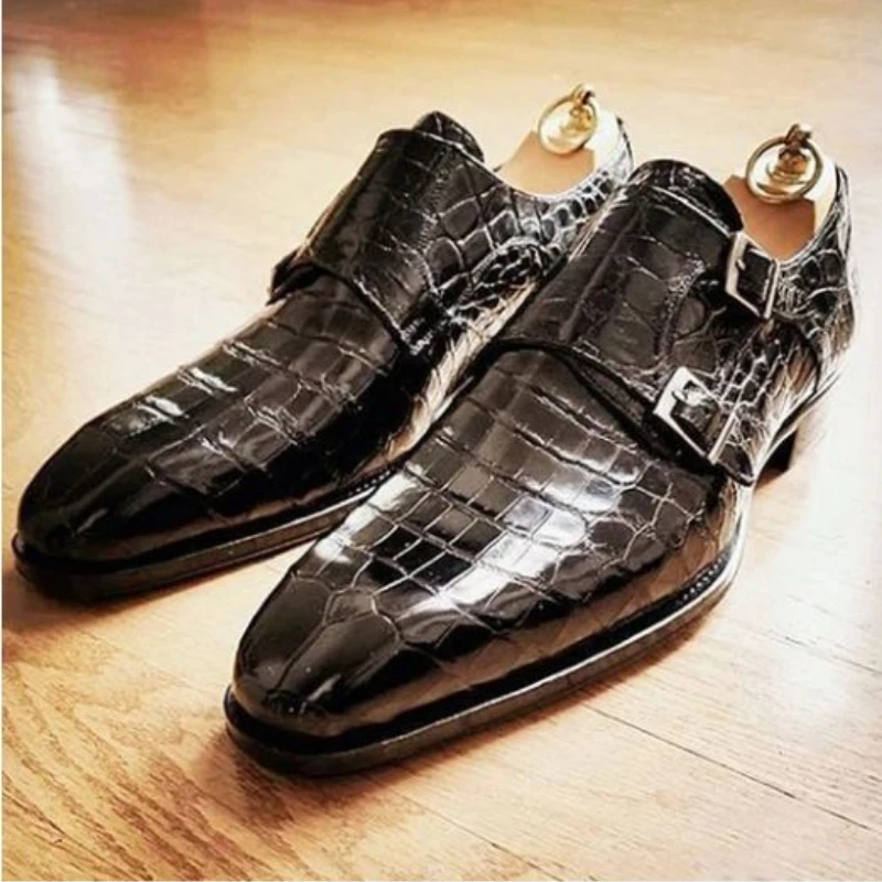 2021 Black Classic Double Button Formal Men's Monk Shoes Pointed Mens Shoes Casual Foot Business Dress Leisure Man Shoes 4kd134
2021 Black Classic Double Button Formal Men's Monk Shoes Pointed Mens Shoes Casual Foot Business Dress Leisure Man Shoes 4kd134