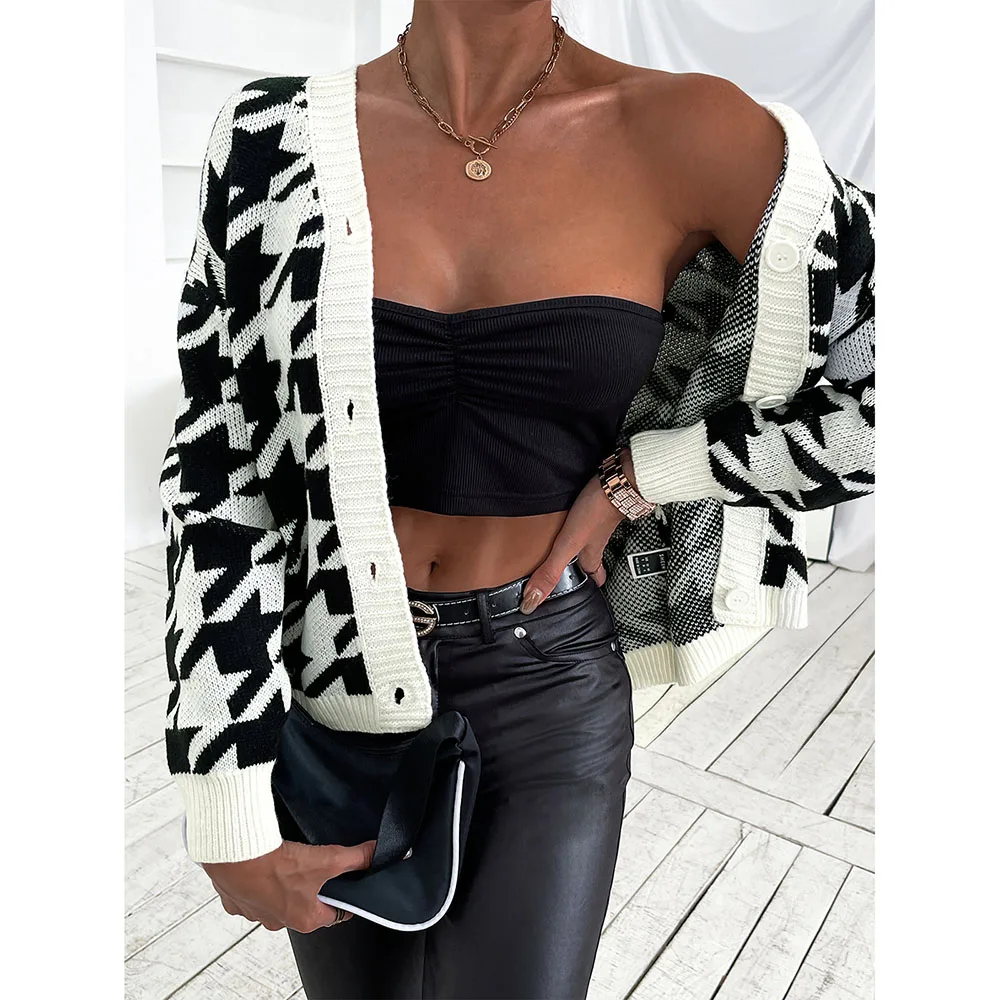 2021 Autumn Winter New Fashion Womens Sweater Western Style Single Breasted Long Sleeve Simplicity Knitting Cardigan
2021 Autumn Winter New Fashion Womens Sweater Western Style Single Breasted Long Sleeve Simplicity Knitting Cardigan