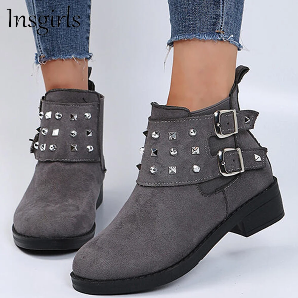 Autumn Retro Boots Women 2021 New Rivet Buckle Ladies Round Toe Low Heel Suede Shoes Dress Office Party Female Ankle Boots
Autumn Retro Boots Women 2021 New Rivet Buckle Ladies Round Toe Low Heel Suede Shoes Dress Office Party Female Ankle Boots