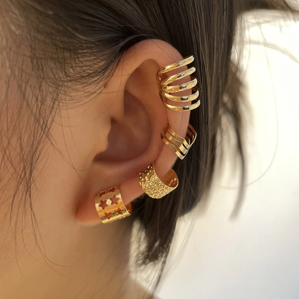 4Pcs Creative Gold Pierced Ear Cuff For Women Men Earbone Clip Metal Star Hollowed Out C-type Ear Clip Set Earrings Jewelry
4Pcs Creative Gold Pierced Ear Cuff For Women Men Earbone Clip Metal Star Hollowed Out C-type Ear Clip Set Earrings Jewelry