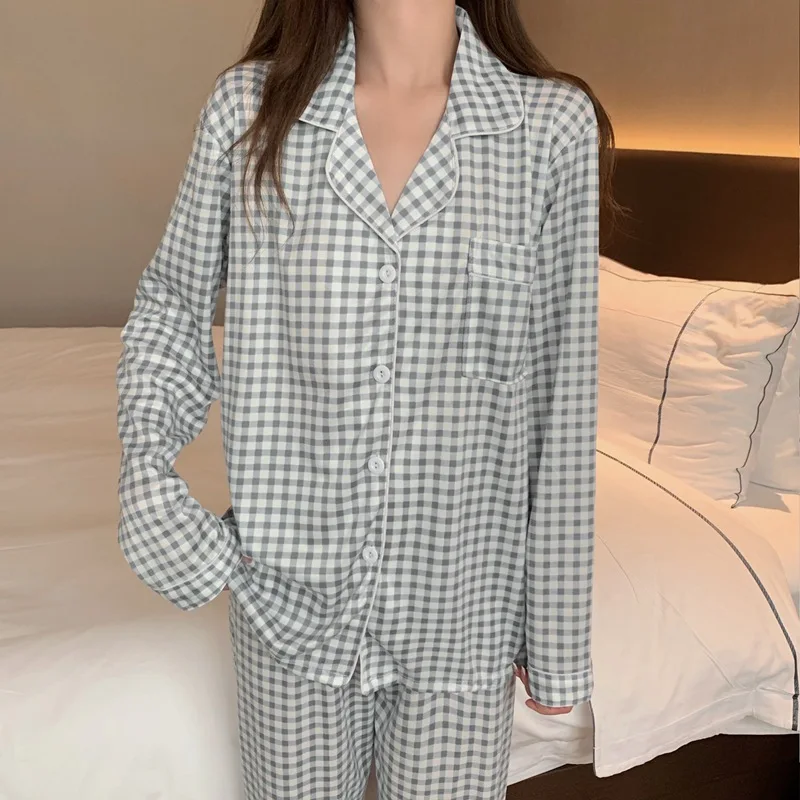 Spring And Autumn Ladies Pajamas Plaid Cardigan Lapel Two-piece Suit Can Be Worn Outside Casual Loose Cute Girls Home Service
Spring And Autumn Ladies Pajamas Plaid Cardigan Lapel Two-piece Suit Can Be Worn Outside Casual Loose Cute Girls Home Service