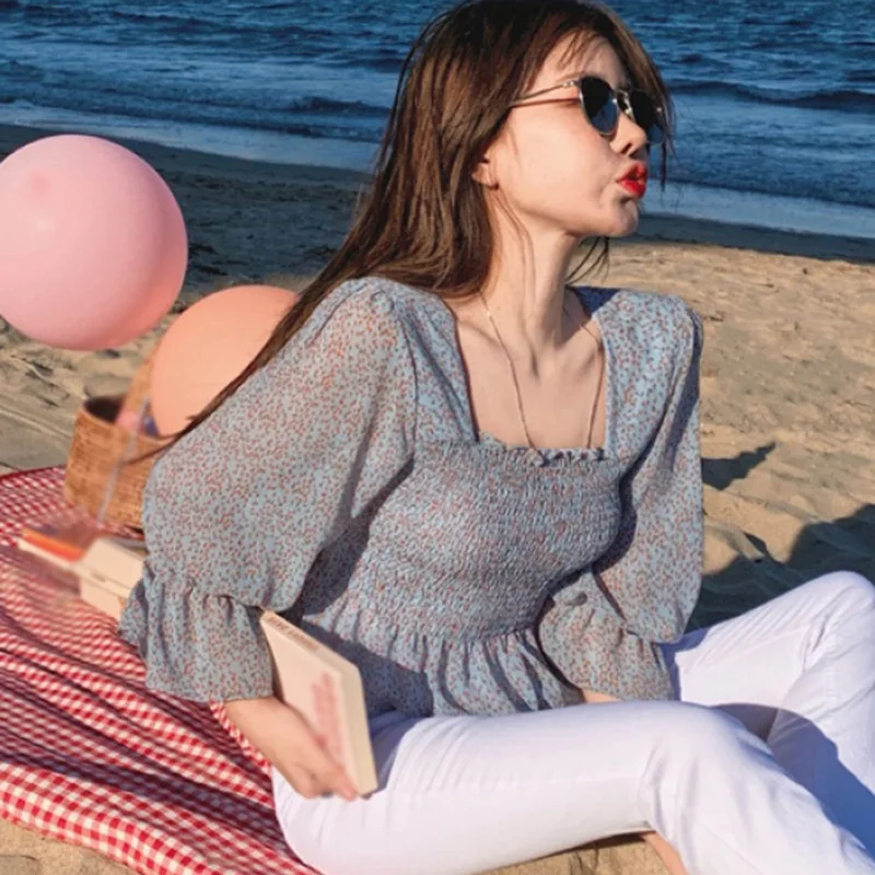 Женская шифоновая блузка с цветочным принтом, квадратным воротником и рукавами-фонариками
Женская шифоновая блузка с цветочным принтом, квадратным воротником и рукавами-фонариками