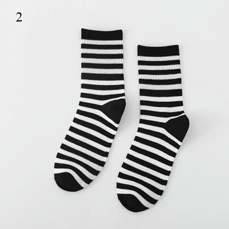 Cartoon Casual Lovely Harajuku Women Socks Fashion Cotton Soft Socks Cute Cow Printed Sock Crew Socks Mid-calf Length Sock 
Cartoon Casual Lovely Harajuku Women Socks Fashion Cotton Soft Socks Cute Cow Printed Sock Crew Socks Mid-calf Length Sock