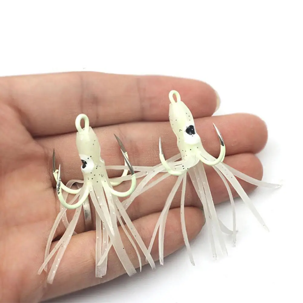 Fishing Lure Luminous 5cm Octopus Lure and Four-hooks Fishing Accessories for Sea Fishing 
Fishing Lure Luminous 5cm Octopus Lure and Four-hooks Fishing Accessories for Sea Fishing