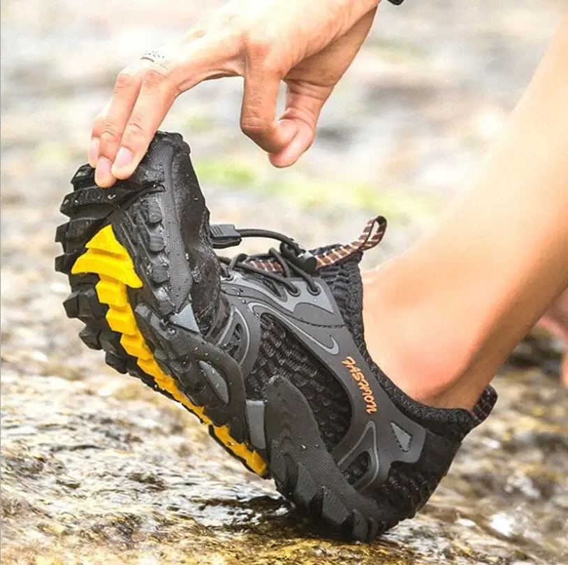 Summer Men's Net Shoes, Breathable Men's Shoes, Sports and Leisure Hiking, Hiking, Wading, Hollow Men's Net Shoes
Summer Men's Net Shoes, Breathable Men's Shoes, Sports and Leisure Hiking, Hiking, Wading, Hollow Men's Net Shoes