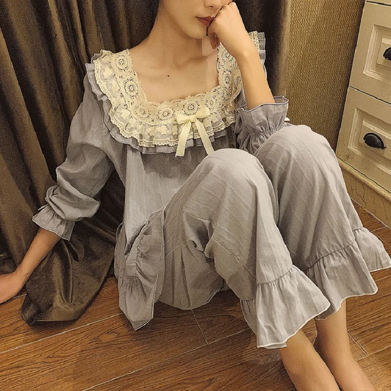 Long Sleeve Sleepwear Suits Vintage Embroidery Women's Pajamas Sets Sweet Female White Comfortable Soft Cotton Pyjamas
Long Sleeve Sleepwear Suits Vintage Embroidery Women's Pajamas Sets Sweet Female White Comfortable Soft Cotton Pyjamas