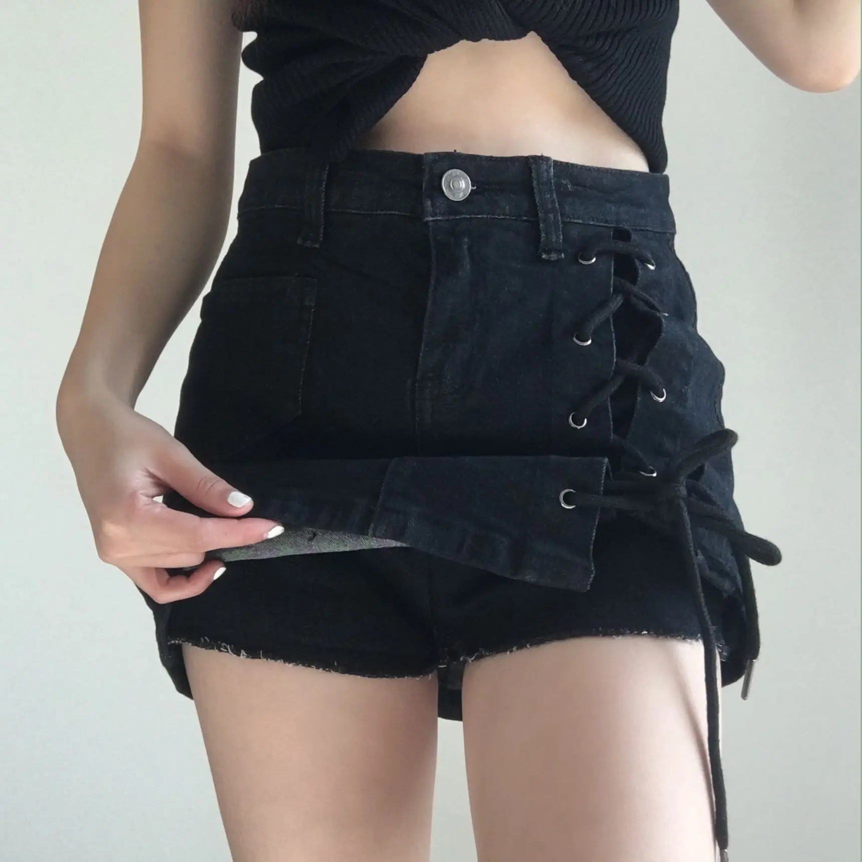 Women Casual Lace Up Bandage Denim Skirt 2021 New Summer High Waist Jeans Skirts Streetwear Blue Sexy Bodycon Mini Skirt
Women Casual Lace Up Bandage Denim Skirt 2021 New Summer High Waist Jeans Skirts Streetwear Blue Sexy Bodycon Mini Skirt