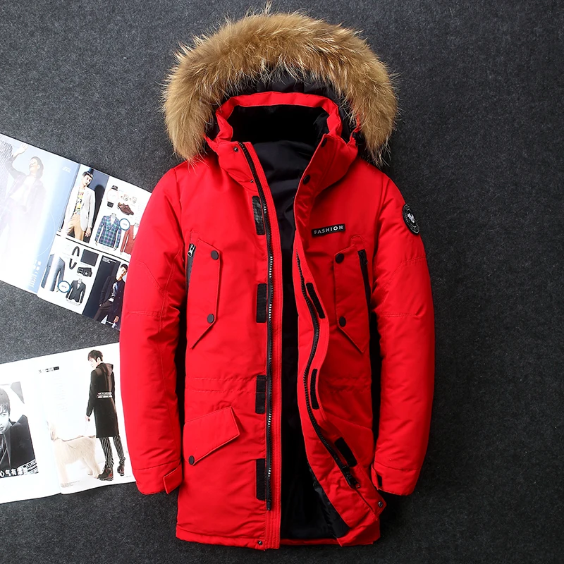 Мужская длинная куртка на белом утином пуху, с капюшоном и меховым воротником
Мужская длинная куртка на белом утином пуху, с капюшоном и меховым воротником