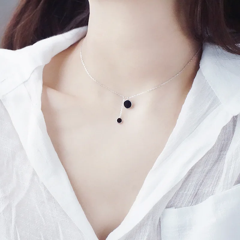 Modern Jewelry Geometry Pendant Necklace Simple Hot Selling Round Black Enamel Pendant Necklace For Girl Lady Gifts
Modern Jewelry Geometry Pendant Necklace Simple Hot Selling Round Black Enamel Pendant Necklace For Girl Lady Gifts