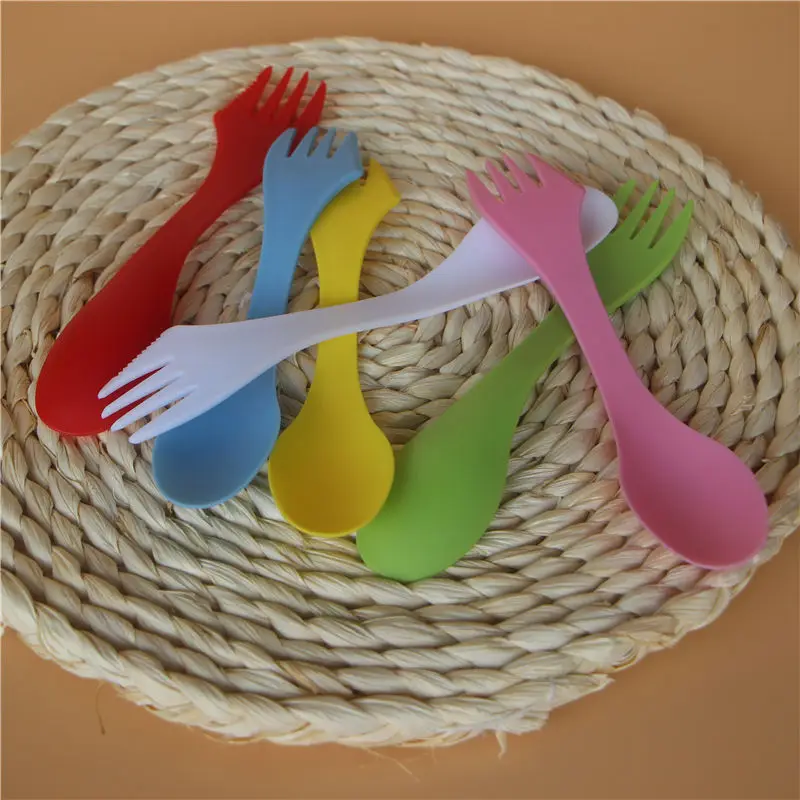 Plastic cutlery three-in-one tableware double-head multi-function tableware children's western food tableware 300PCS
Plastic cutlery three-in-one tableware double-head multi-function tableware children's western food tableware 300PCS