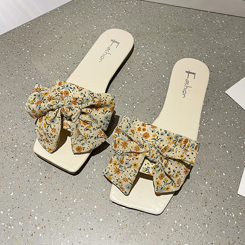 Women's Sandals Summer New Fashion Square Toe Flat Shoes Without Lace-up Sleeves Home Slippers Comfortable Light Casual Shoes
Women's Sandals Summer New Fashion Square Toe Flat Shoes Without Lace-up Sleeves Home Slippers Comfortable Light Casual Shoes