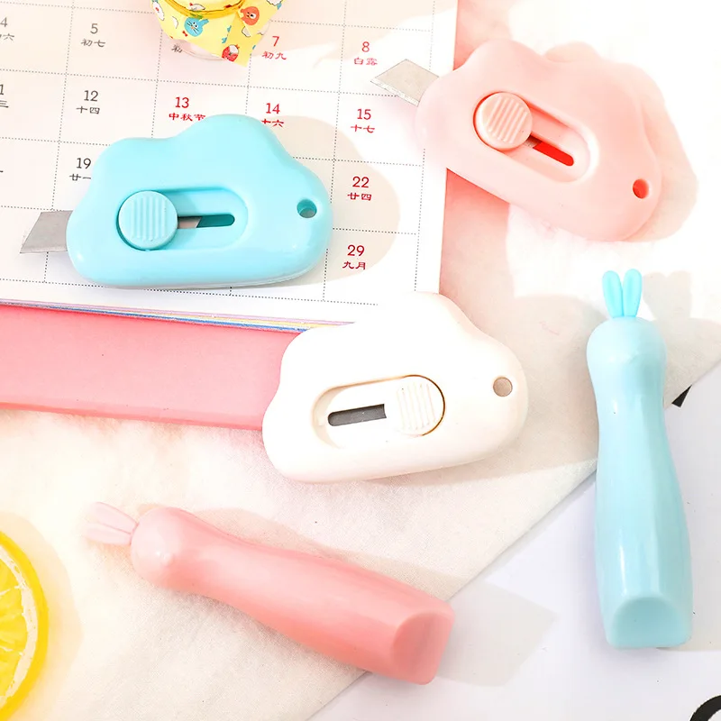 Rabbit Head Cloud Shape Mini Portable Utility Knife Paper Express Unpacking Envelope Office Cutting Paper Art Cutter Stationery
Rabbit Head Cloud Shape Mini Portable Utility Knife Paper Express Unpacking Envelope Office Cutting Paper Art Cutter Stationery
