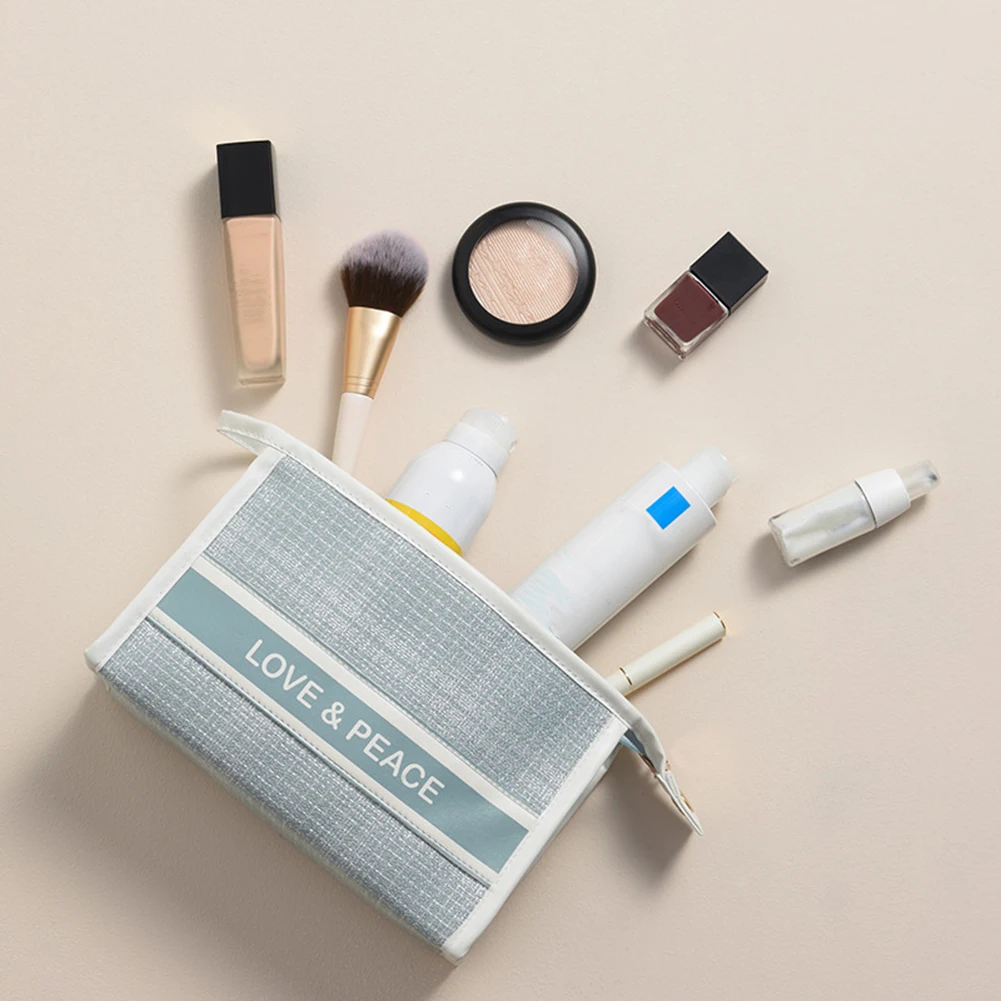 Travel Cosmetic Bag Portable Makeup Bag Polyester Zippered Makeup Brush Toiletry Bag with Handle for Women and Girls
Travel Cosmetic Bag Portable Makeup Bag Polyester Zippered Makeup Brush Toiletry Bag with Handle for Women and Girls