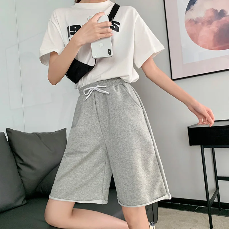 Wide Leg Shorts Women 2020 Summer Casual Fashion High Waist Loose Solid Short Trousers Drawstring Female Sports Shorts
Wide Leg Shorts Women 2020 Summer Casual Fashion High Waist Loose Solid Short Trousers Drawstring Female Sports Shorts