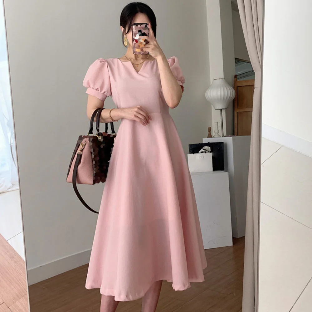 Женское платье с высокой талией, повседневное элегантное дизайнерское платье в японском стиле с V-образным вырезом и пышными рукавами, лето ... 
Женское платье с высокой талией, повседневное элегантное дизайнерское платье в японском стиле с V-образным вырезом и пышными рукавами, лето ...