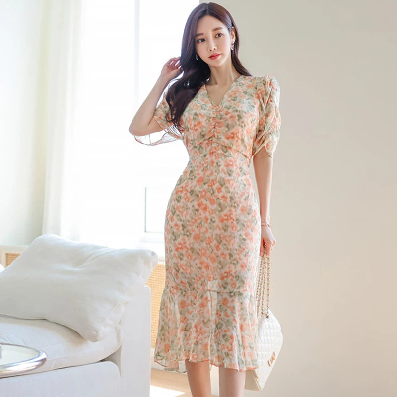Fashion French Vintage Puff Sleeve Mermaid Midi Party Dress Ladies Elegant Coffee Break Casual V-Neck Floral Chiffon Beach Dress
Fashion French Vintage Puff Sleeve Mermaid Midi Party Dress Ladies Elegant Coffee Break Casual V-Neck Floral Chiffon Beach Dress