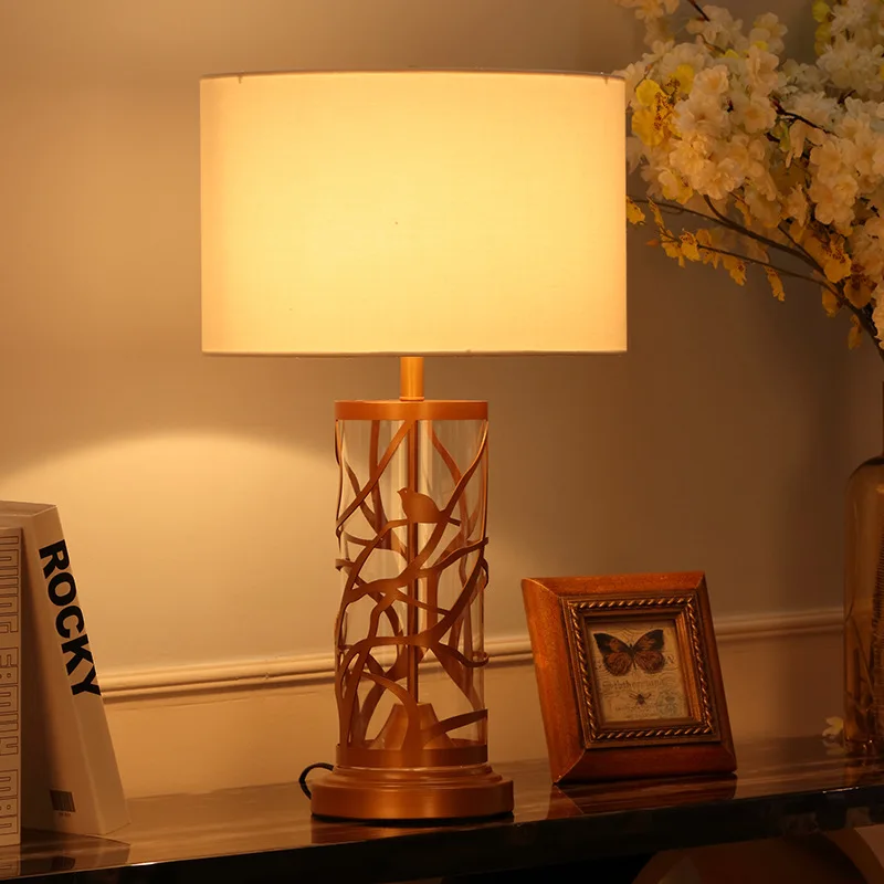 American-Style Country Glass Bedroom Bedside Table Lamp Fashion Living Room Wedding Decoration Modern Simple Table Lamp
American-Style Country Glass Bedroom Bedside Table Lamp Fashion Living Room Wedding Decoration Modern Simple Table Lamp
