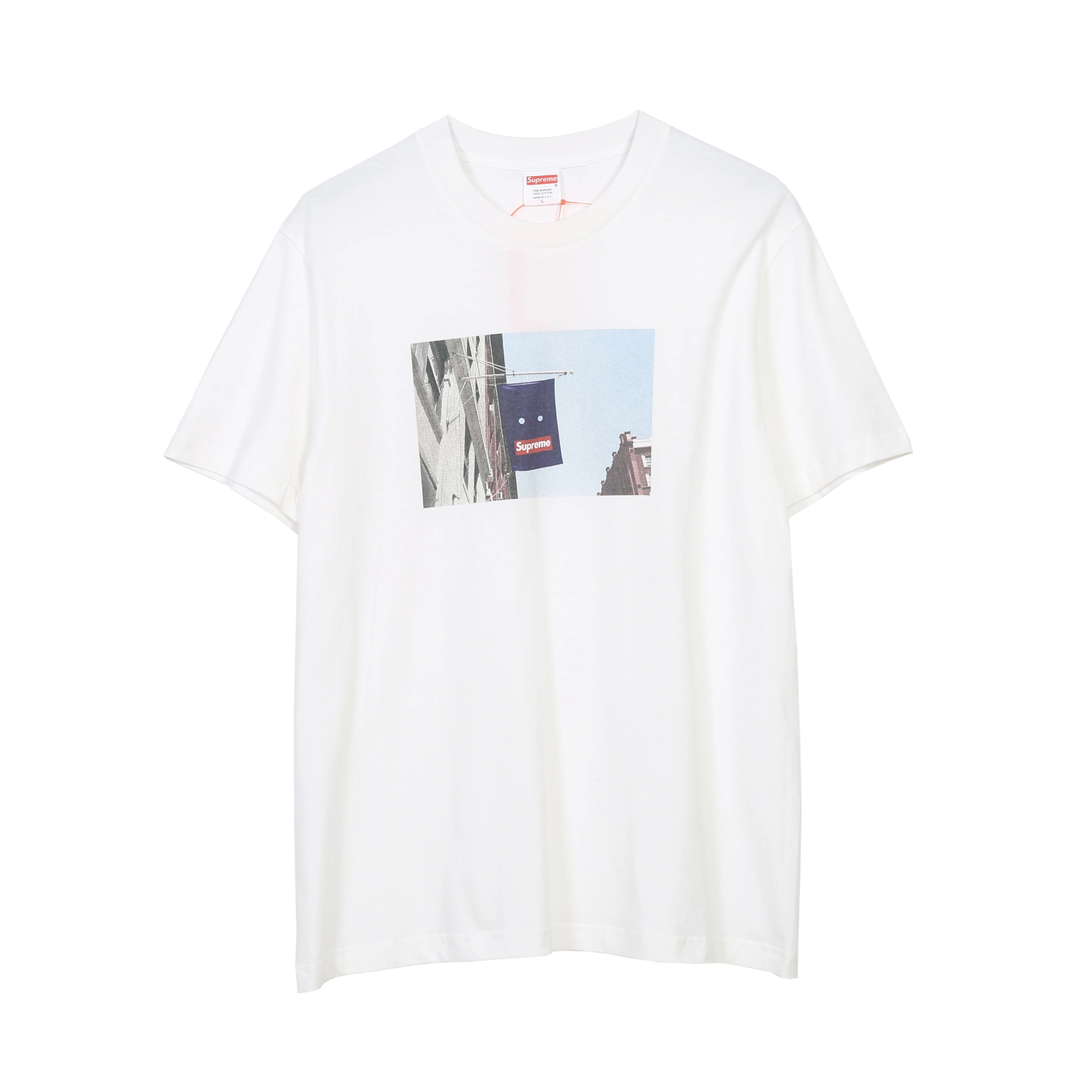19FW Supreme Banner Tee Store Short-sleeved Smiley Face Sign Banner Flag Men and Women Loose T-shirt
19FW Supreme Banner Tee Store Short-sleeved Smiley Face Sign Banner Flag Men and Women Loose T-shirt