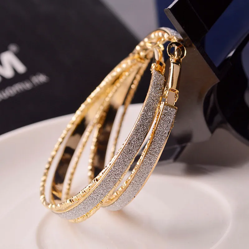 2021 Super Crystal Big Circle Women's Earrings Rhinestone Silver Hoop Earrings Simple Fashion Ear Pendant Jewelry Girls Gifts
2021 Super Crystal Big Circle Women's Earrings Rhinestone Silver Hoop Earrings Simple Fashion Ear Pendant Jewelry Girls Gifts