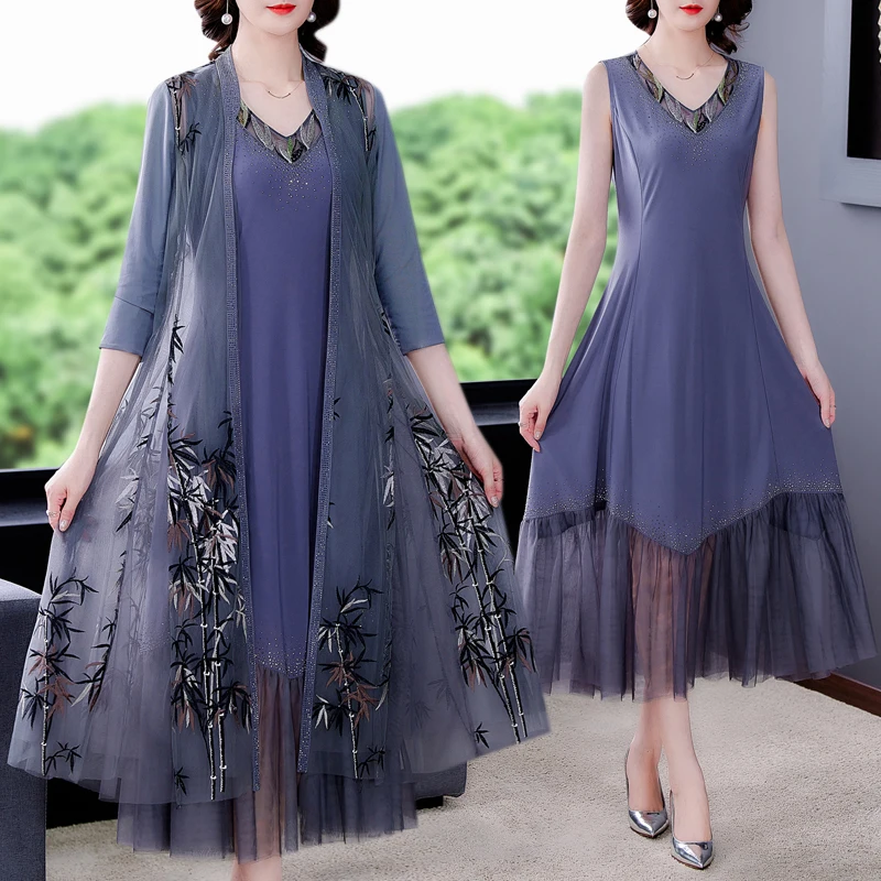 Spring Autumn High Street Embroidery Two Piece Dress 2021 Elegant Mesh Casual 6XL Vintage Midi Dress Women Bodycon Party Vestido
Spring Autumn High Street Embroidery Two Piece Dress 2021 Elegant Mesh Casual 6XL Vintage Midi Dress Women Bodycon Party Vestido