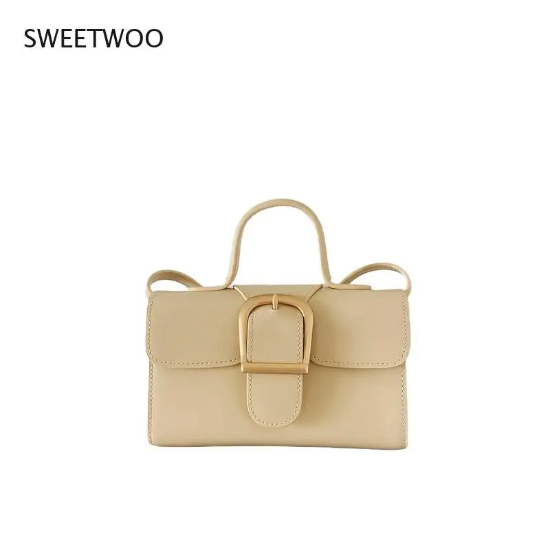 Cowhide Handbag Female Square Crossbody Saddle Horseshoe Buckle Literary Retro Bag for Women Shoulder Messenger Armpit Bag Girls
Cowhide Handbag Female Square Crossbody Saddle Horseshoe Buckle Literary Retro Bag for Women Shoulder Messenger Armpit Bag Girls