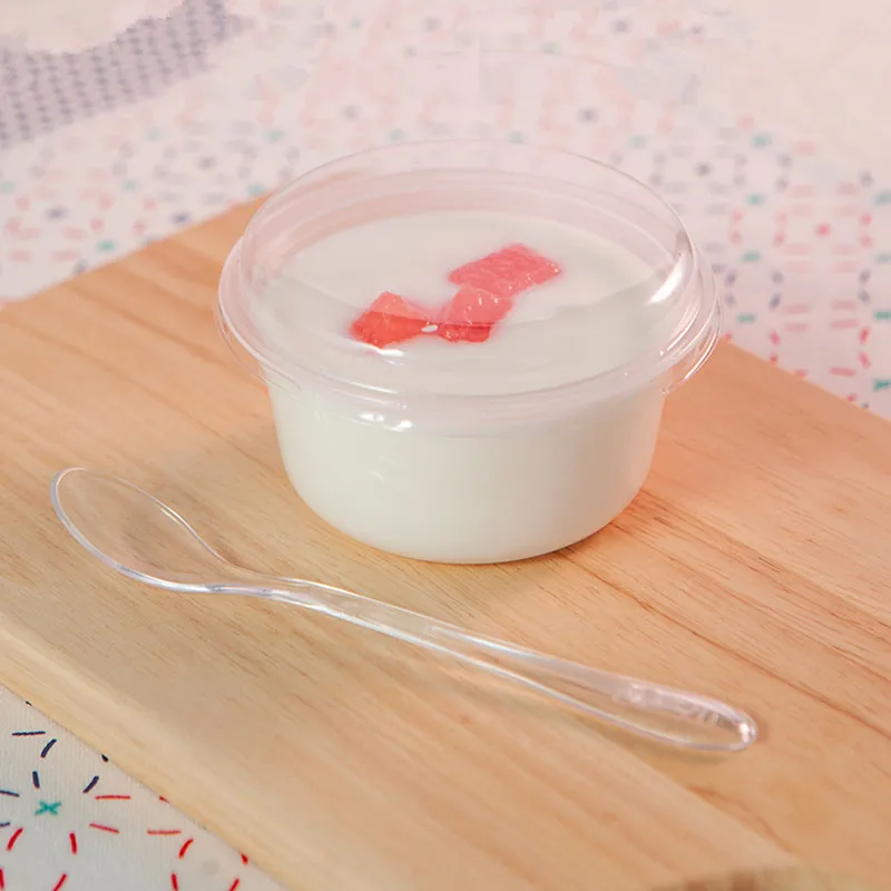 50pcs Disposable baking cup 125ml pudding jelly ice cream yogurt cups round chocolate mousse cake box diy dessert cup with lid 
50pcs Disposable baking cup 125ml pudding jelly ice cream yogurt cups round chocolate mousse cake box diy dessert cup with lid