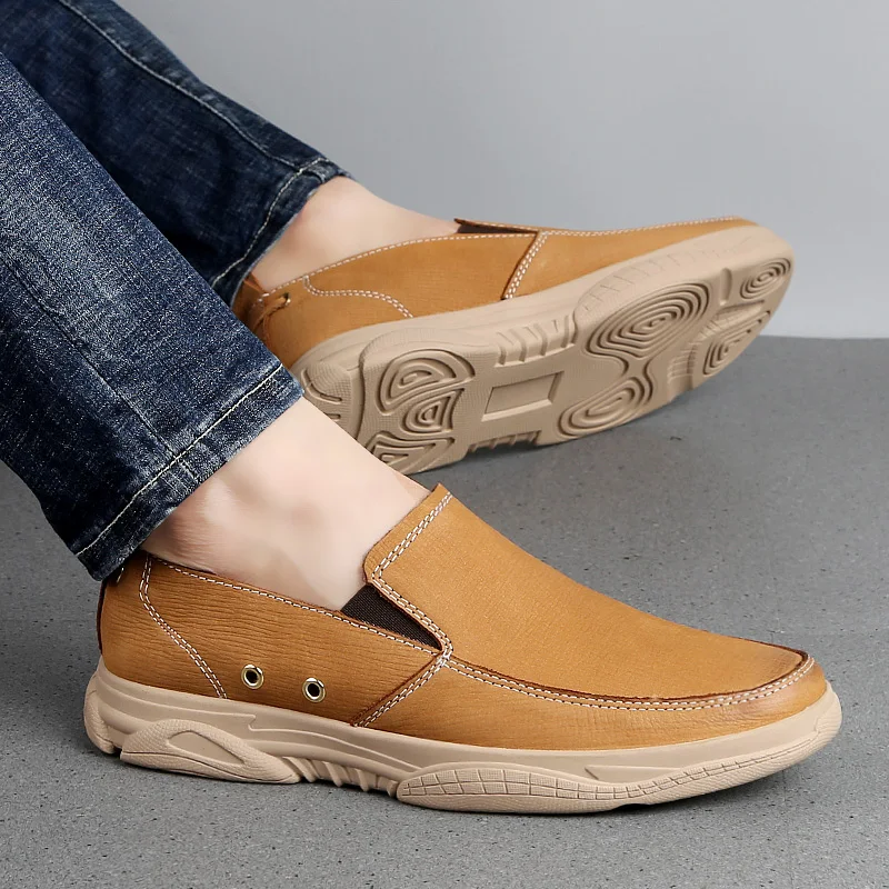 High Quality Genuine Leather Men's Loafers Classic Breathable Fashion Loafers Italian Style Comfortable Male Casual Flat Shoes
High Quality Genuine Leather Men's Loafers Classic Breathable Fashion Loafers Italian Style Comfortable Male Casual Flat Shoes