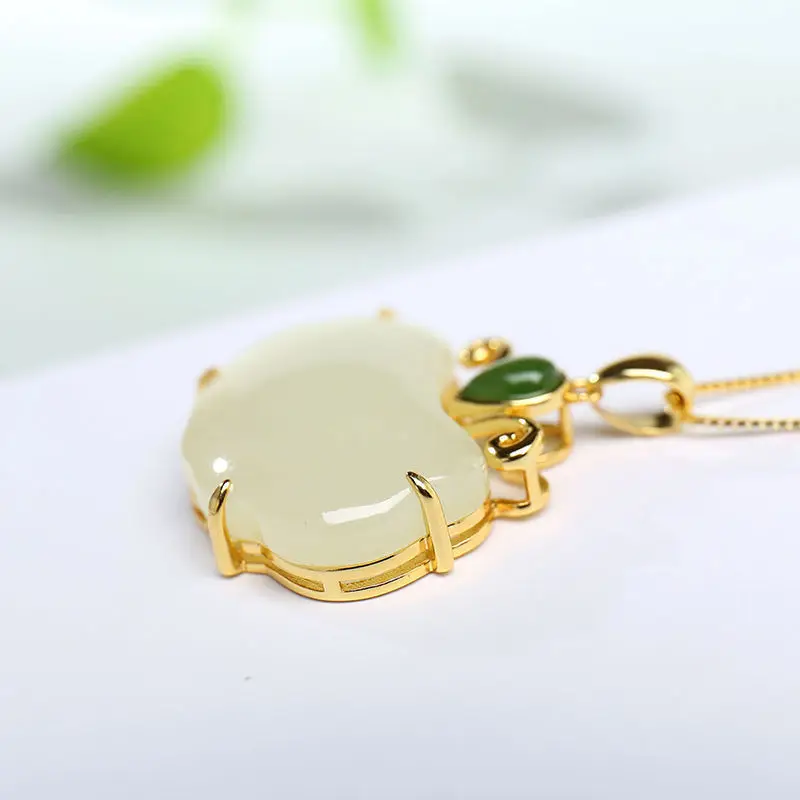 2021 hot new style Yunkaiqi Natural Hetian Jade Xiangyun Ruyi Pendant Jade Women's Necklace to Give Mom Birthday Gift
2021 hot new style Yunkaiqi Natural Hetian Jade Xiangyun Ruyi Pendant Jade Women's Necklace to Give Mom Birthday Gift