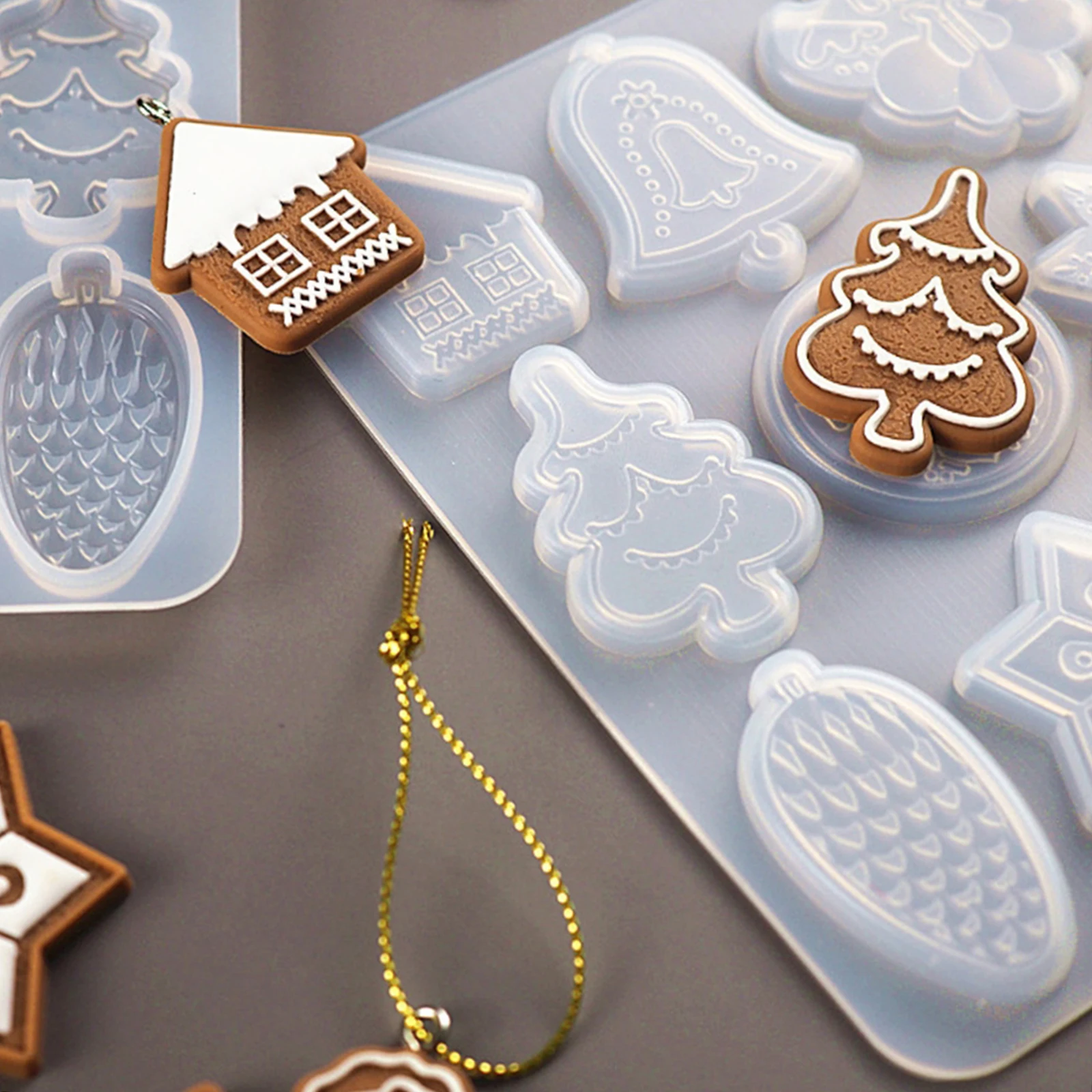 1PC Christmas Tree Snowflake Elk Pendant Resin Casting Mold Key Chain Christmas Ornament Silicone Resin Mold Art Crafts Gift
1PC Christmas Tree Snowflake Elk Pendant Resin Casting Mold Key Chain Christmas Ornament Silicone Resin Mold Art Crafts Gift