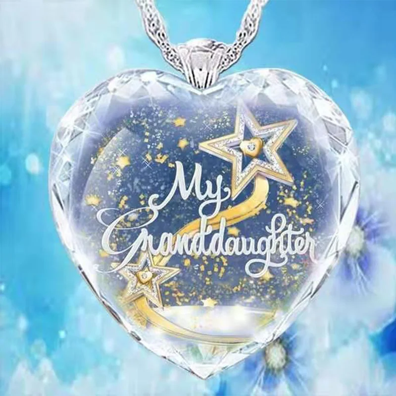 Heart-Shaped Lucky Star Pattern Crystal Glass Pendant Necklace Suitable for Holiday Party Jewelry Festival Gift
Heart-Shaped Lucky Star Pattern Crystal Glass Pendant Necklace Suitable for Holiday Party Jewelry Festival Gift