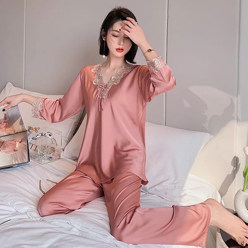 2pcs Solid Lace Lady Satin V-Neck Pajamas Set Sleepwear Nightgown Sexy Autumu Pyjamas Suit Nightwear Intimate Lingerie Homedress
2pcs Solid Lace Lady Satin V-Neck Pajamas Set Sleepwear Nightgown Sexy Autumu Pyjamas Suit Nightwear Intimate Lingerie Homedress