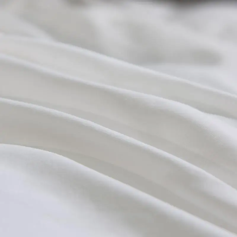 White Silver Silk Cotton Luxury Butterfly Bedding set 4Pcs Queen King size Bed set Embroidery Duvet cover Bedsheets linen set
White Silver Silk Cotton Luxury Butterfly Bedding set 4Pcs Queen King size Bed set Embroidery Duvet cover Bedsheets linen set