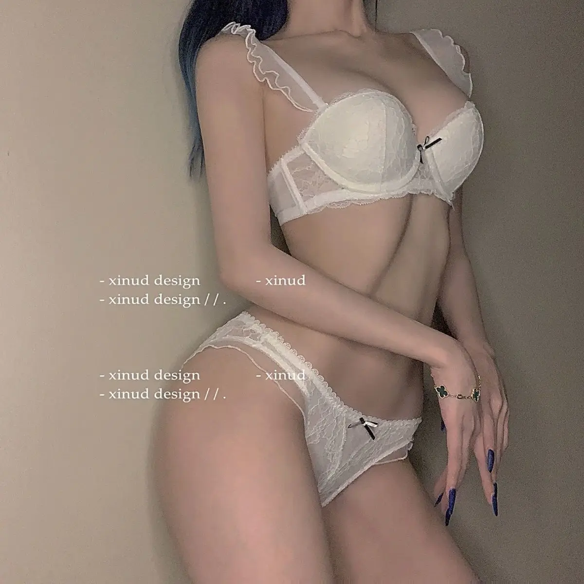 French lace high-end bra with underwear, female desire, pure sexy, charming, bow-knot, beautiful back gathered bra and panty set
French lace high-end bra with underwear, female desire, pure sexy, charming, bow-knot, beautiful back gathered bra and panty set