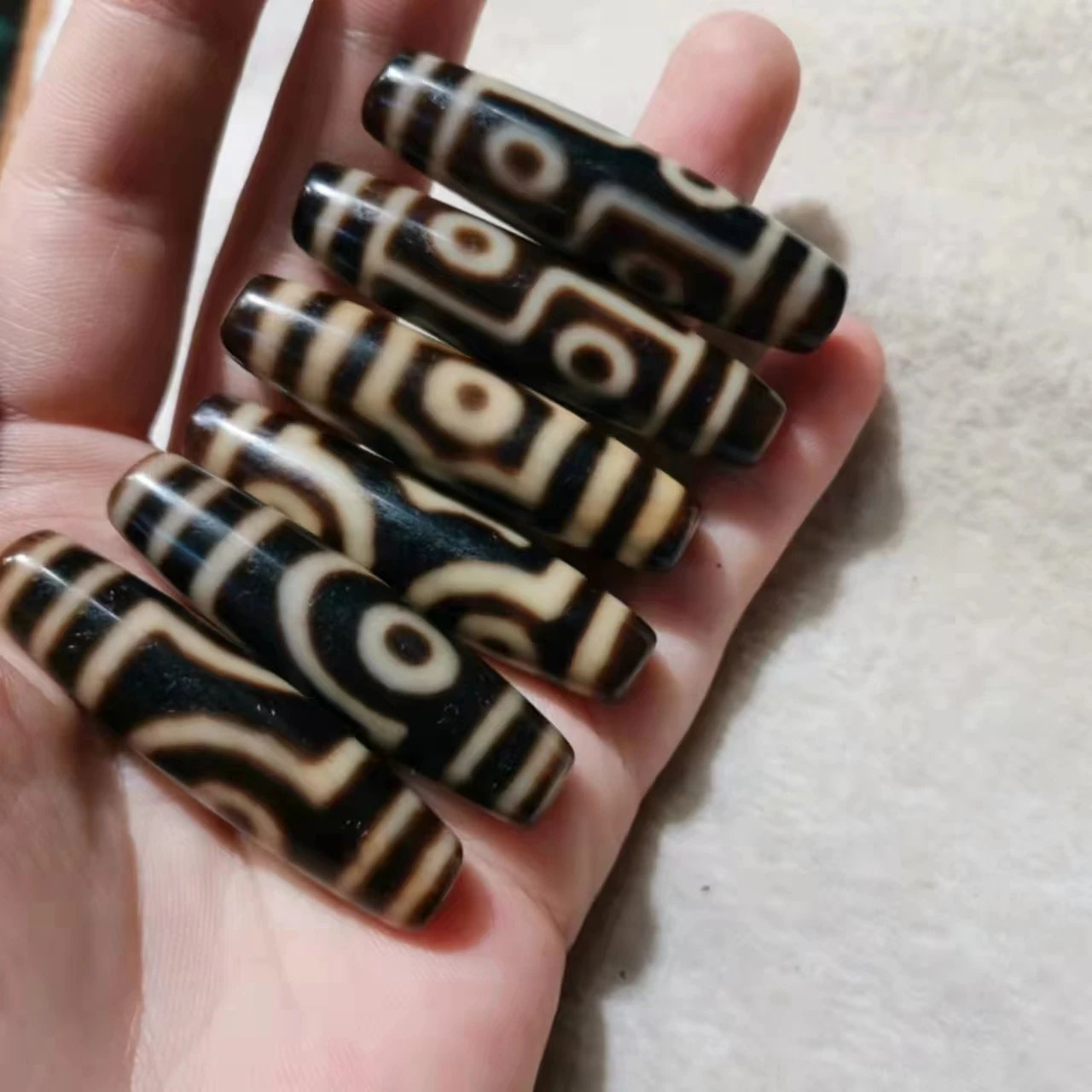 1pcs/lot pure natural rare agate dzi beads precious Collection Tooth yellow black folk-custom accessories gemstone jewelry diy
1pcs/lot pure natural rare agate dzi beads precious Collection Tooth yellow black folk-custom accessories gemstone jewelry diy