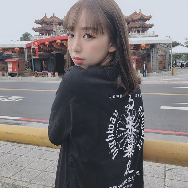 Funny anime print plus size men's and women's T-shirt hip-hop cotton T-shirt O-neck summer Japanese men's and women's casual T-s
Funny anime print plus size men's and women's T-shirt hip-hop cotton T-shirt O-neck summer Japanese men's and women's casual T-s