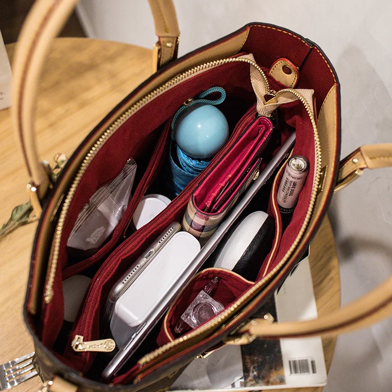 Bags for Women 2021 New High-quality Leather Fashion All-match Tote Bag Printing Large-capacity Shoulder Messenger Bag Sac Luxe
Bags for Women 2021 New High-quality Leather Fashion All-match Tote Bag Printing Large-capacity Shoulder Messenger Bag Sac Luxe