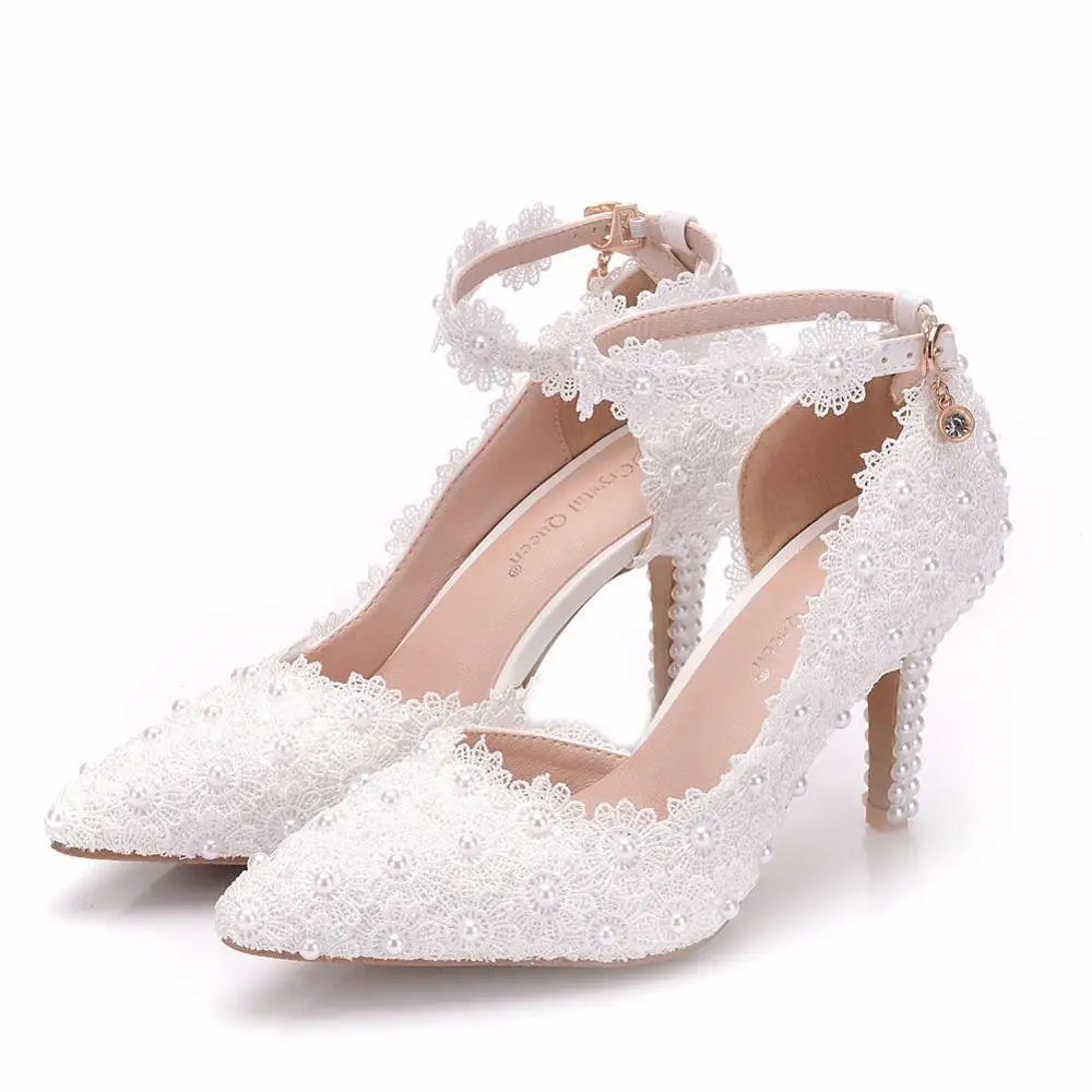 White Lace Flower Wedding Shoes Slip On Pointed Toe Bridal High Heel Dress Shoes Women Pumps Shallow Pointed Toe 8cm For Lady 
White Lace Flower Wedding Shoes Slip On Pointed Toe Bridal High Heel Dress Shoes Women Pumps Shallow Pointed Toe 8cm For Lady