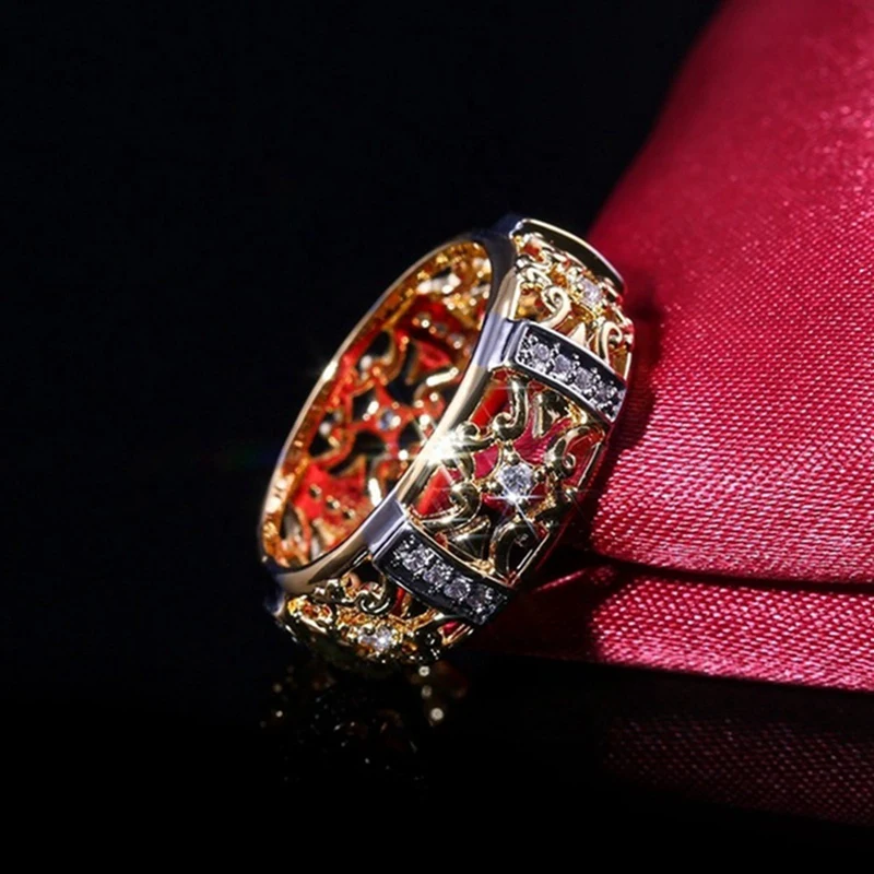 Retro Carving Classic Hollow Pattern Gold Ring Color With Circus Hole Retro Ring Women's Jewelry Size 6/7/8/9/10 1PC Party Gift
Retro Carving Classic Hollow Pattern Gold Ring Color With Circus Hole Retro Ring Women's Jewelry Size 6/7/8/9/10 1PC Party Gift