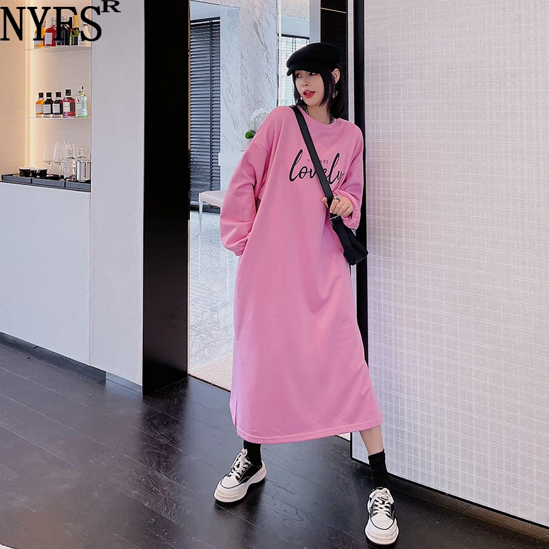 NYFS 2021 Korean New Autumn Winter Loose Hem Split Woman Dress Vestidos Robe femme Elbise Fashion Letter Print Dress
NYFS 2021 Korean New Autumn Winter Loose Hem Split Woman Dress Vestidos Robe femme Elbise Fashion Letter Print Dress