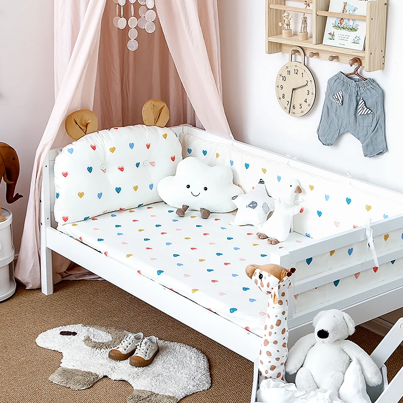 4Pcs Baby Bedding Set Cotton Cartoon Bear Head Crib Bed Protector Bumper Newborns Sheet Child Bed Baby Washable Cot Bedding Set 
4Pcs Baby Bedding Set Cotton Cartoon Bear Head Crib Bed Protector Bumper Newborns Sheet Child Bed Baby Washable Cot Bedding Set