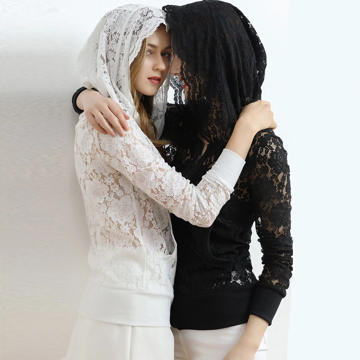 Women's Summer New Short Thin Lace Cut-out outside the Ride Cardigan Sun-Protection Hooded Jacket Jacket Coat
Women's Summer New Short Thin Lace Cut-out outside the Ride Cardigan Sun-Protection Hooded Jacket Jacket Coat
