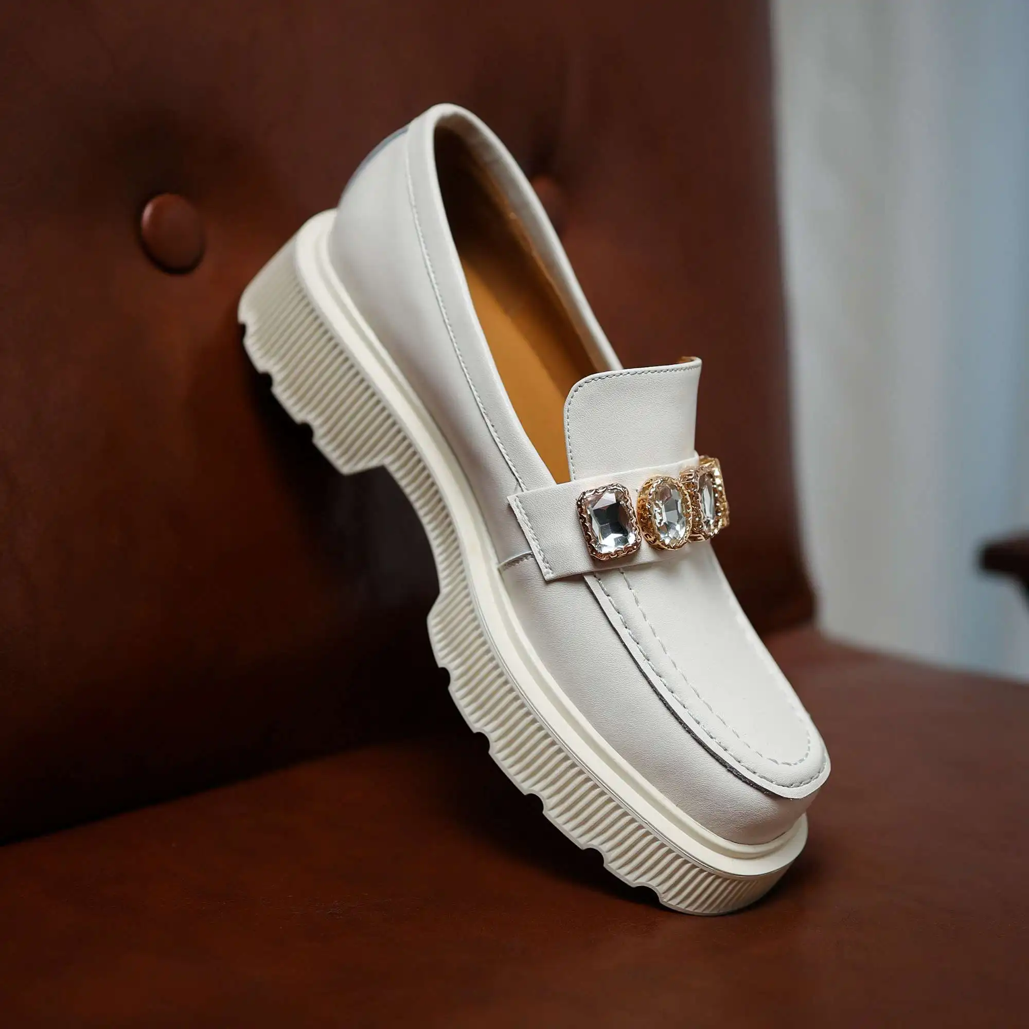 Krazing pot new genuine leather round toe med heel rhinestone decoration beauty lady dating slip on deep mouth women pumps L0f3
Krazing pot new genuine leather round toe med heel rhinestone decoration beauty lady dating slip on deep mouth women pumps L0f3