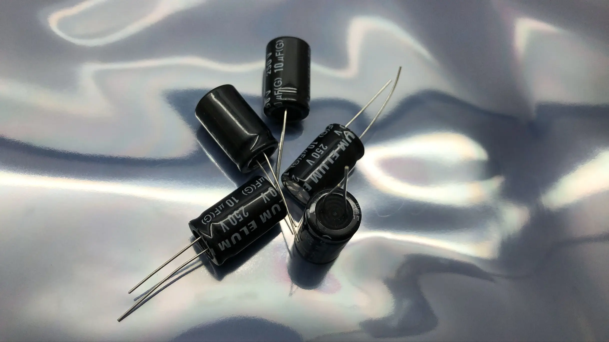 250V 10UF Audio crossover NP non-polar aluminum electrolytic capacitor 250v10uf 13X20mm 
250V 10UF Audio crossover NP non-polar aluminum electrolytic capacitor 250v10uf 13X20mm