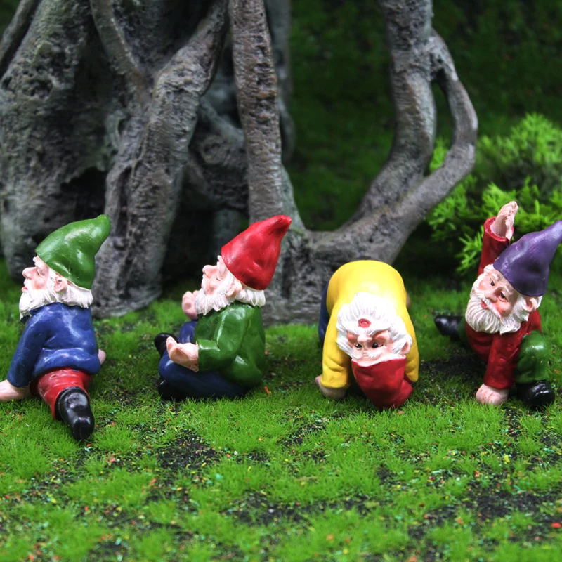 Cute Mini Resin Moss Micro Landscape Decoration Elf Christmas Garden Small Dwarf Ornaments Handicraft Flowers Pot Accessories
Cute Mini Resin Moss Micro Landscape Decoration Elf Christmas Garden Small Dwarf Ornaments Handicraft Flowers Pot Accessories